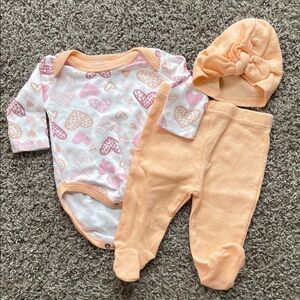 Sweet Heart Print Baby 3pc Set